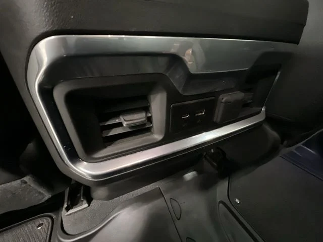 Used 2022 Gray GMC AT4 image 21