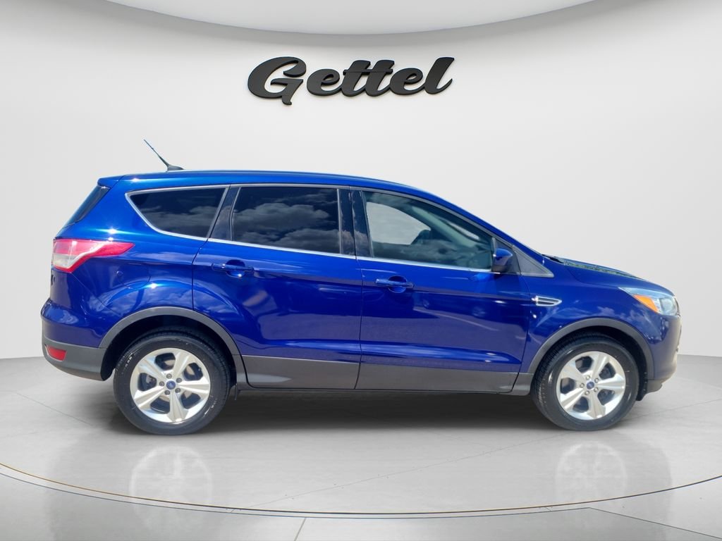 Used 2015 Blue Ford SE image 4