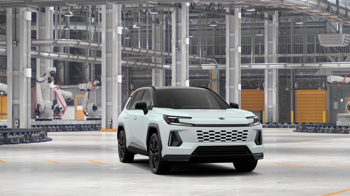 New 2026 Wind Chill Pearl with Midnight Black Metallic roof Toyota XSE image 16