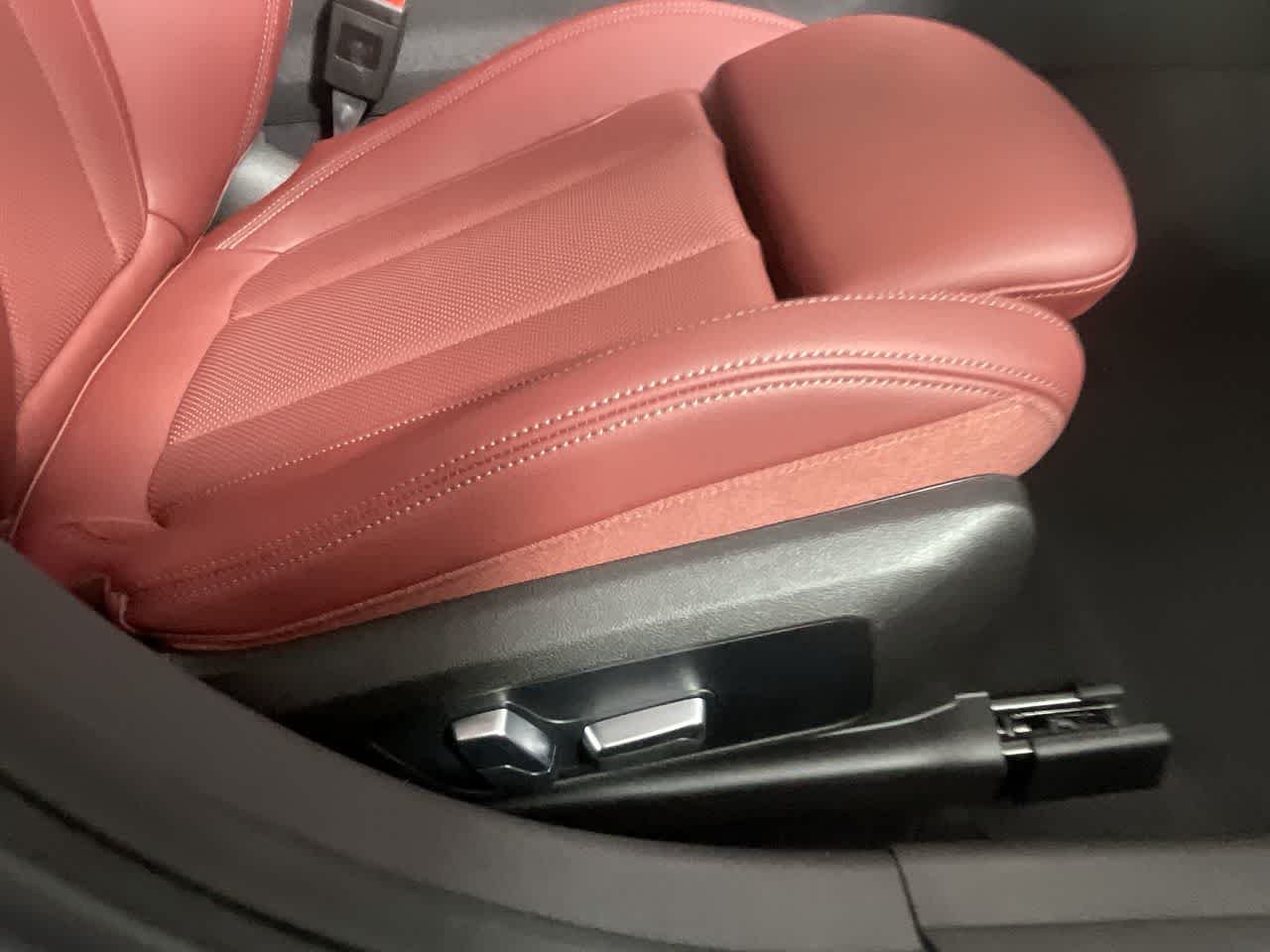2023 BMW 3 Series 330i - Photo 16