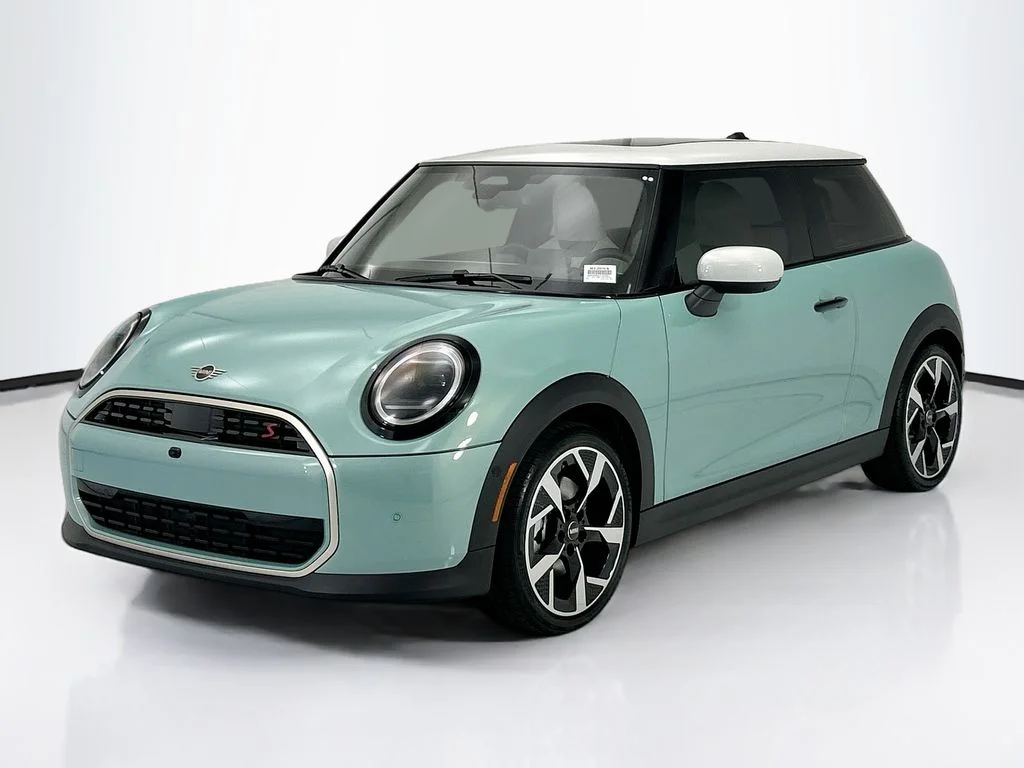 2026 MINI Hardtop Cooper S's photo