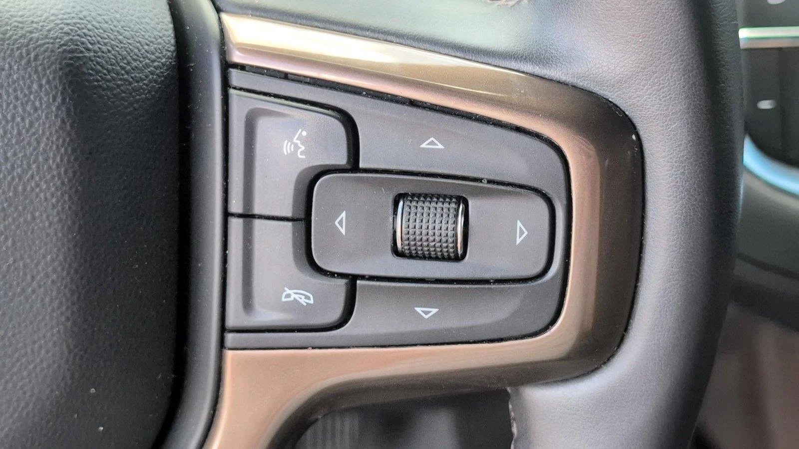 Used 2023 Dark Ash Metallic Chevrolet High Country image 30