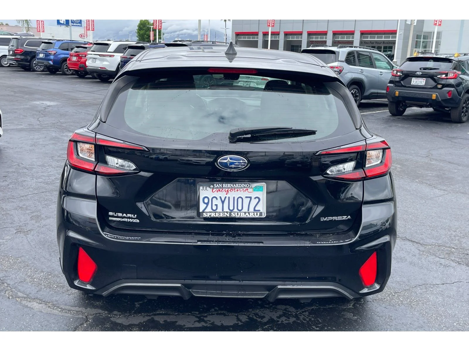 Used 2024 CRYSTAL BLACK SIL Subaru Base image 4