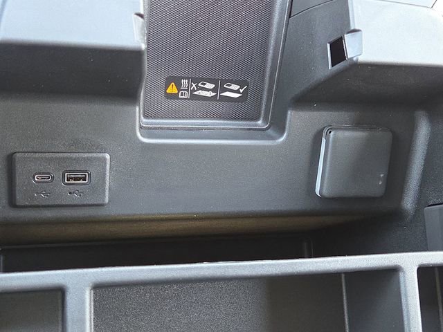 New 2026 Sterling Metallic GMC Elevation image 10