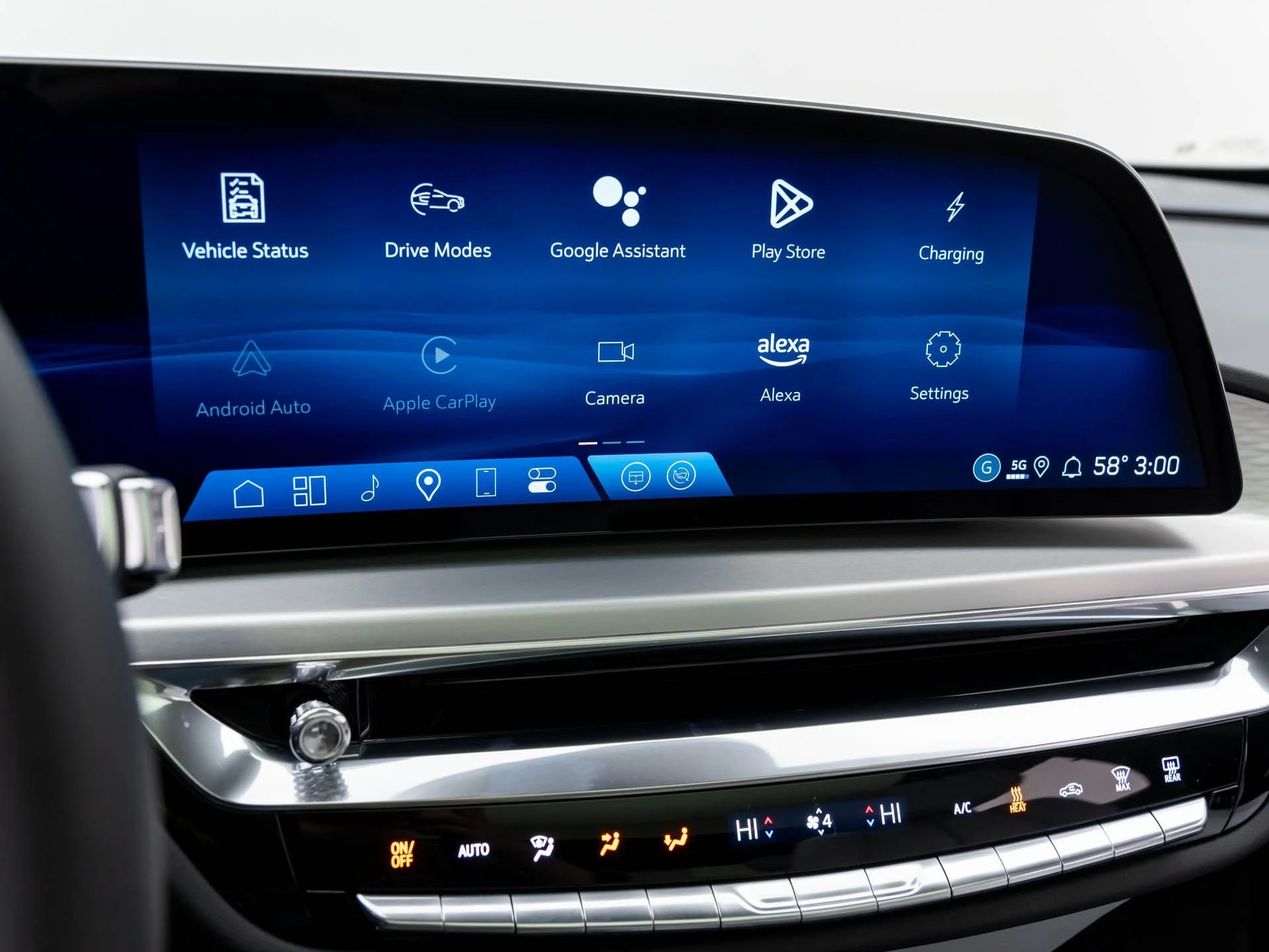 Used 2025 White Cadillac Sport image 19