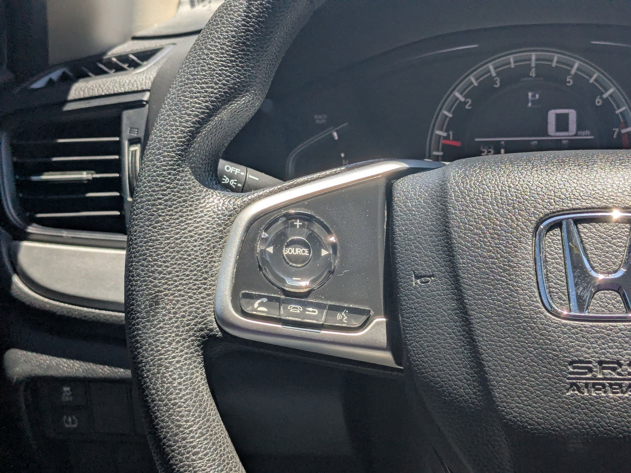 Used 2019 Platinum White Pearl Honda LX image 19