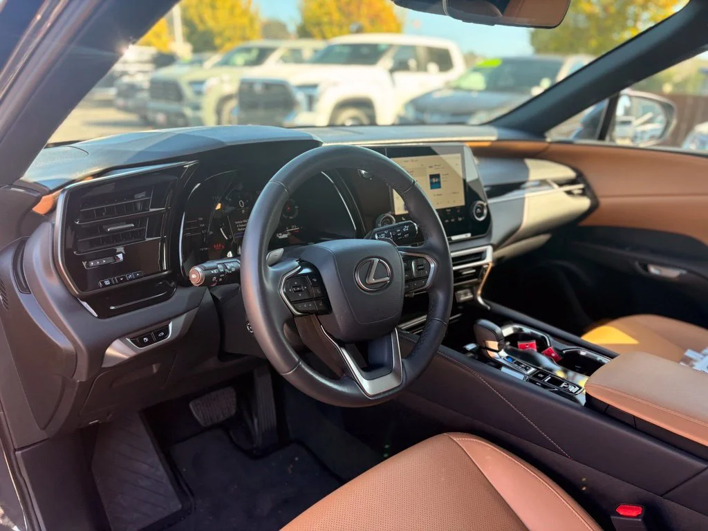 Used 2025 Gray Lexus 350 image 6