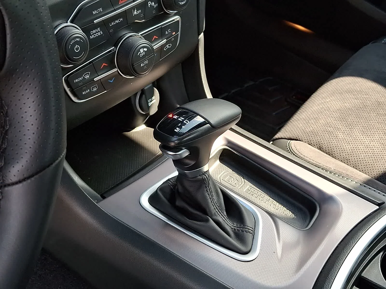Used 2023 Plum Crazy Pearlcoat Dodge Scat Pack image 18