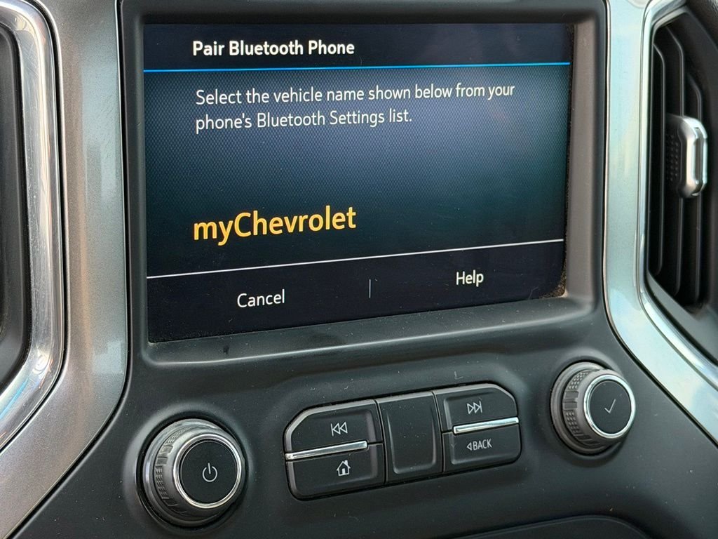 Used 2021 White Chevrolet LT image 30