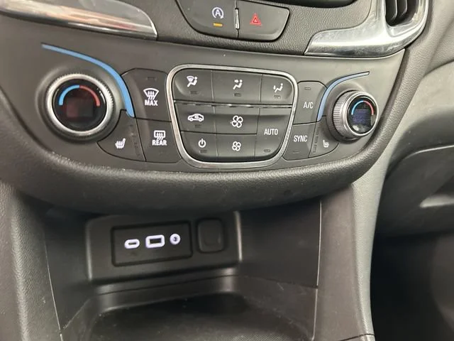 Used 2022 Blue Glow Metallic Chevrolet LT image 17