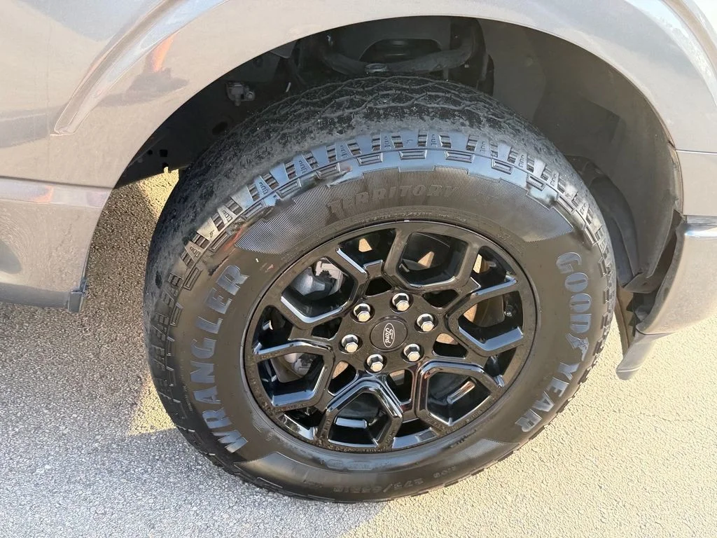 Certified Used 2024 Gray Metallic Ford XLT image 18