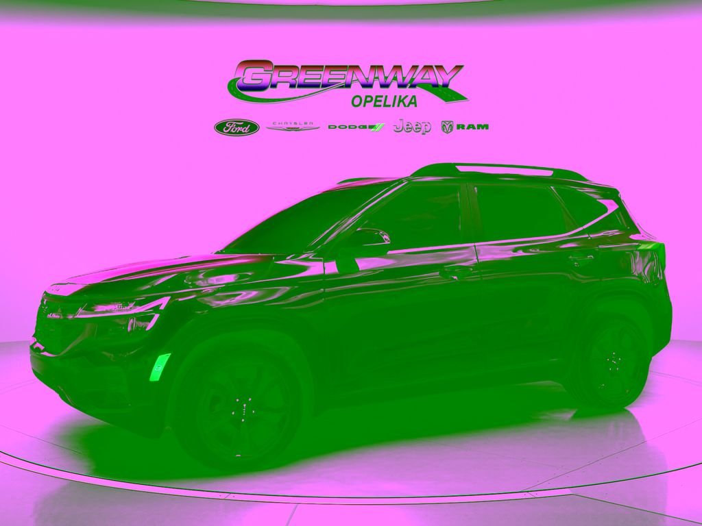 Used 2024 Black Kia X-Line image 9