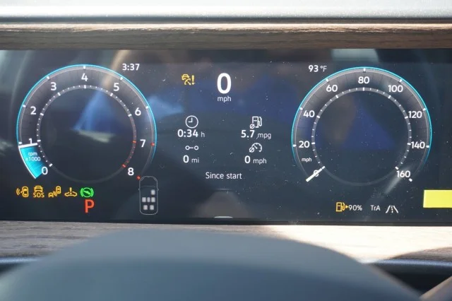 New 2027 Sandstone Volkswagen SE w/Technology image 29
