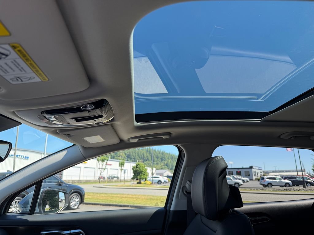 New 2026 Heritage Blue Kia EX image 16