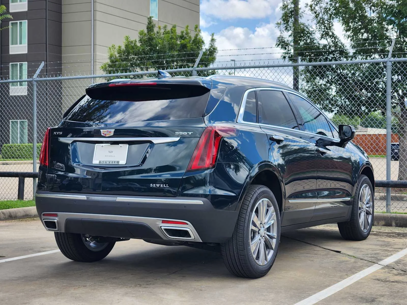 2026 Cadillac XT5 Premium Luxury - Photo 4