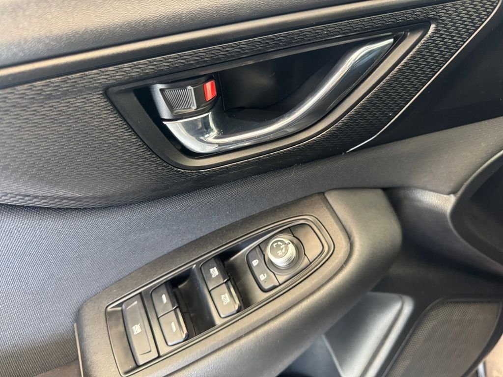 Used 2025 Gray Subaru Limited image 9