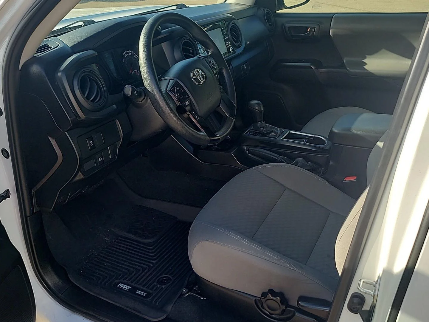 Used 2023 Ice Cap Toyota SR image 3