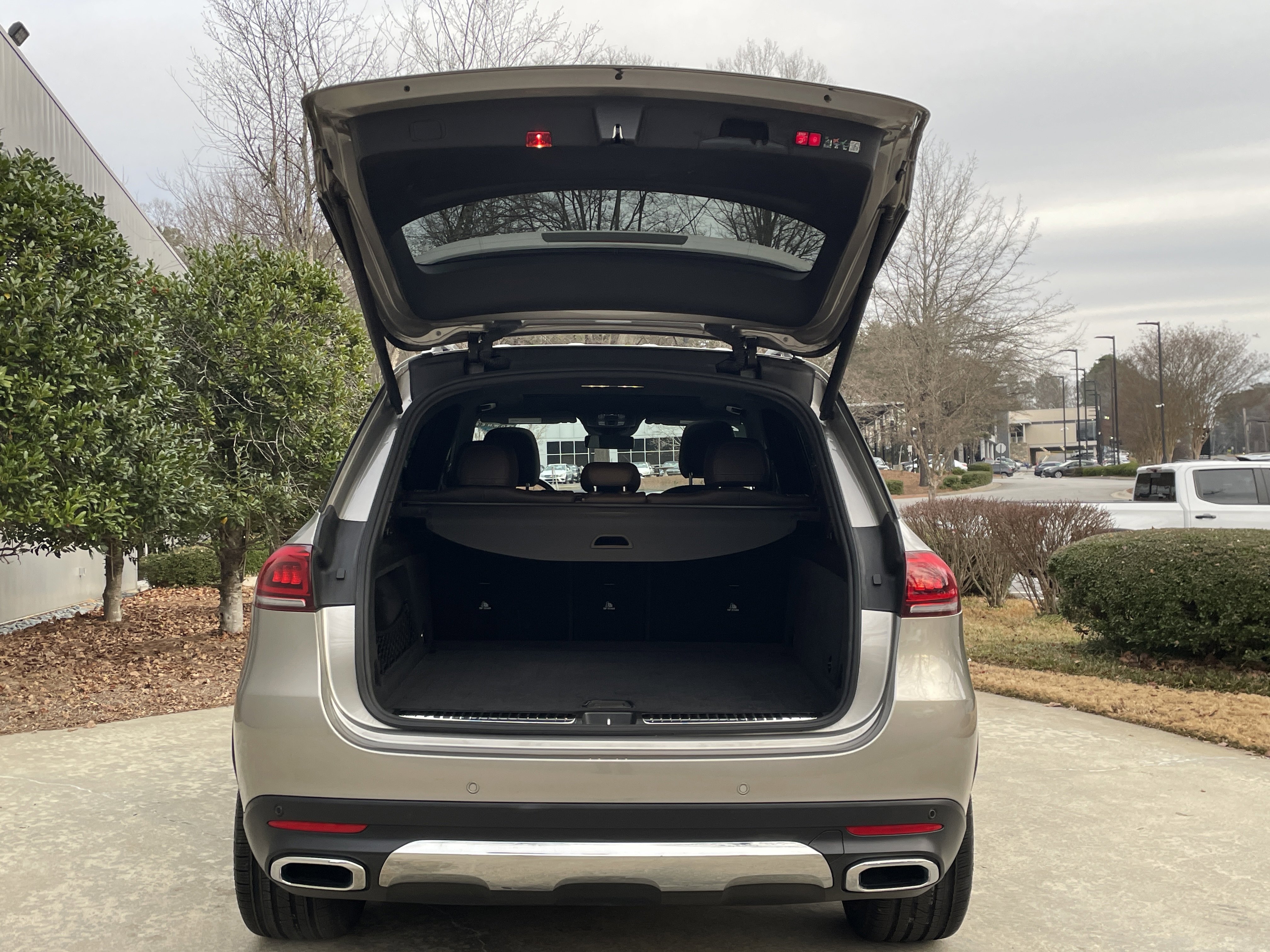 Certified Used 2022 Mojave Silver Metallic Mercedes-Benz GLE 450 4MATIC® SUV image 9