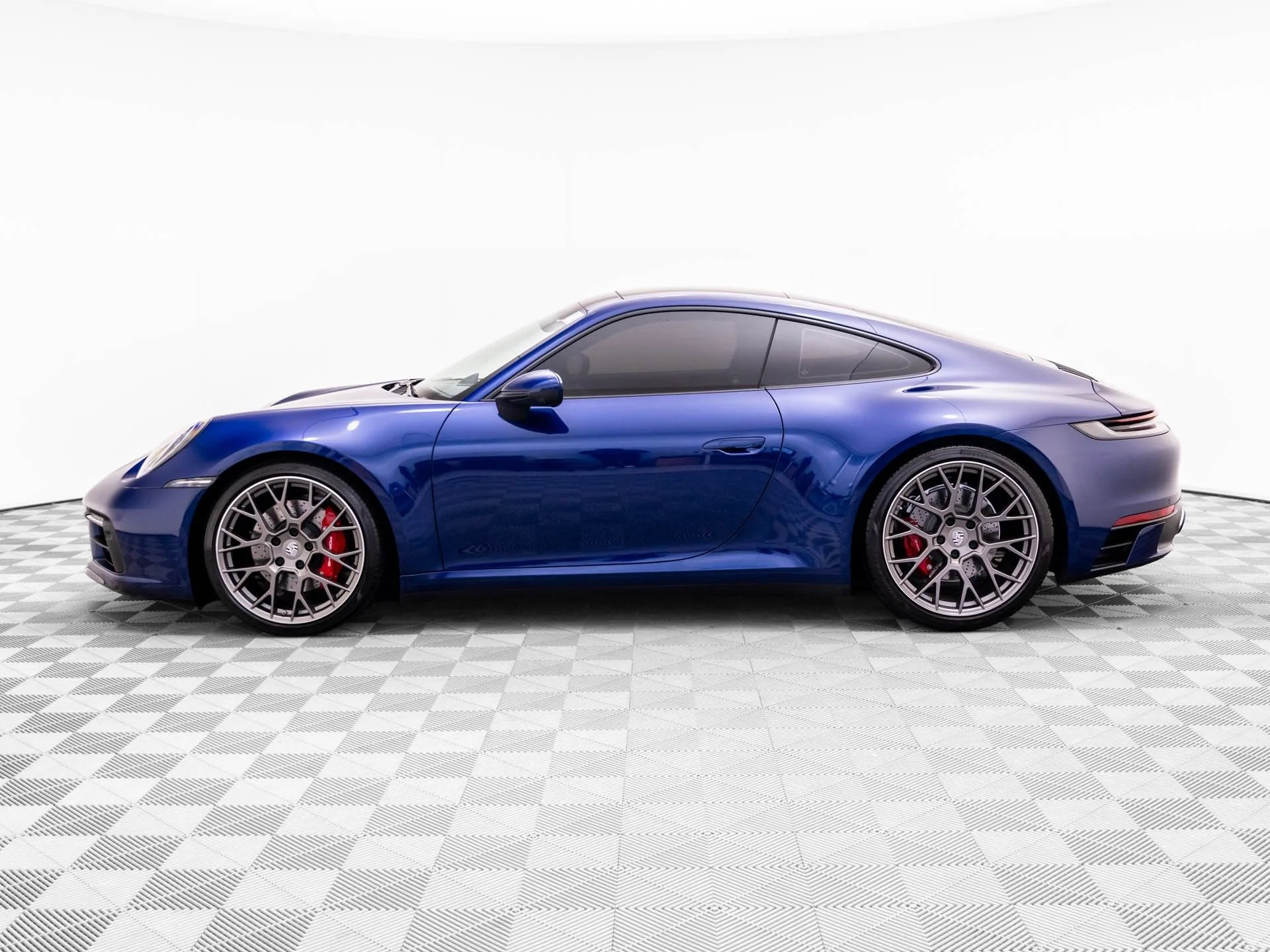 Used 2023 Blue Porsche Carrera 4S image 2