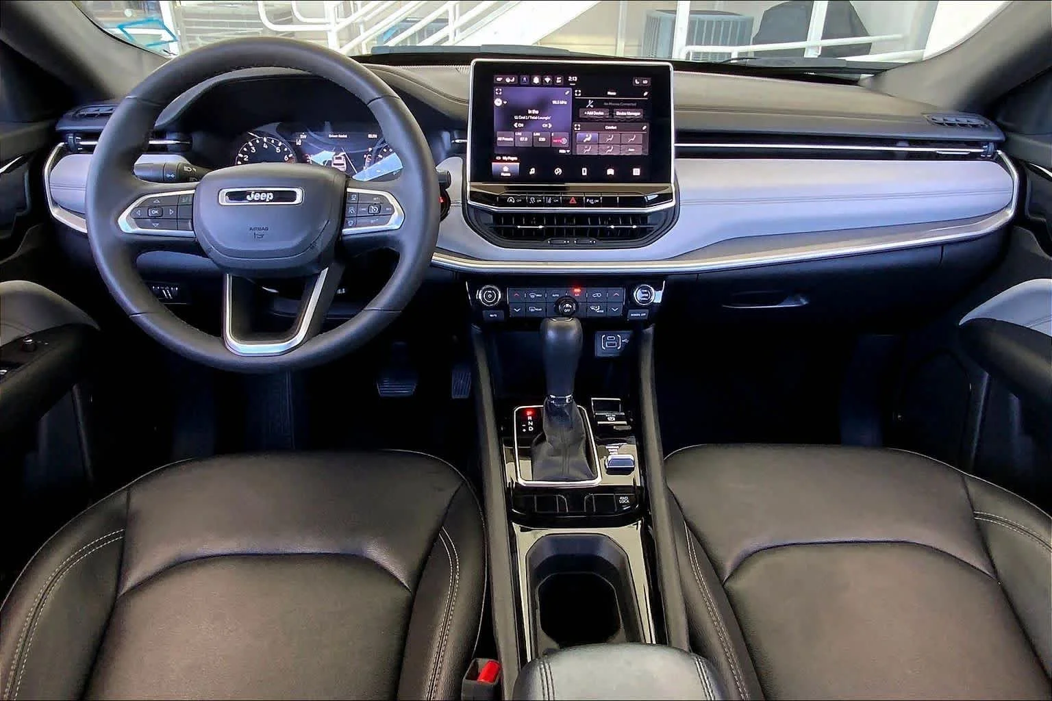2025 Jeep Compass Limited - Photo 16