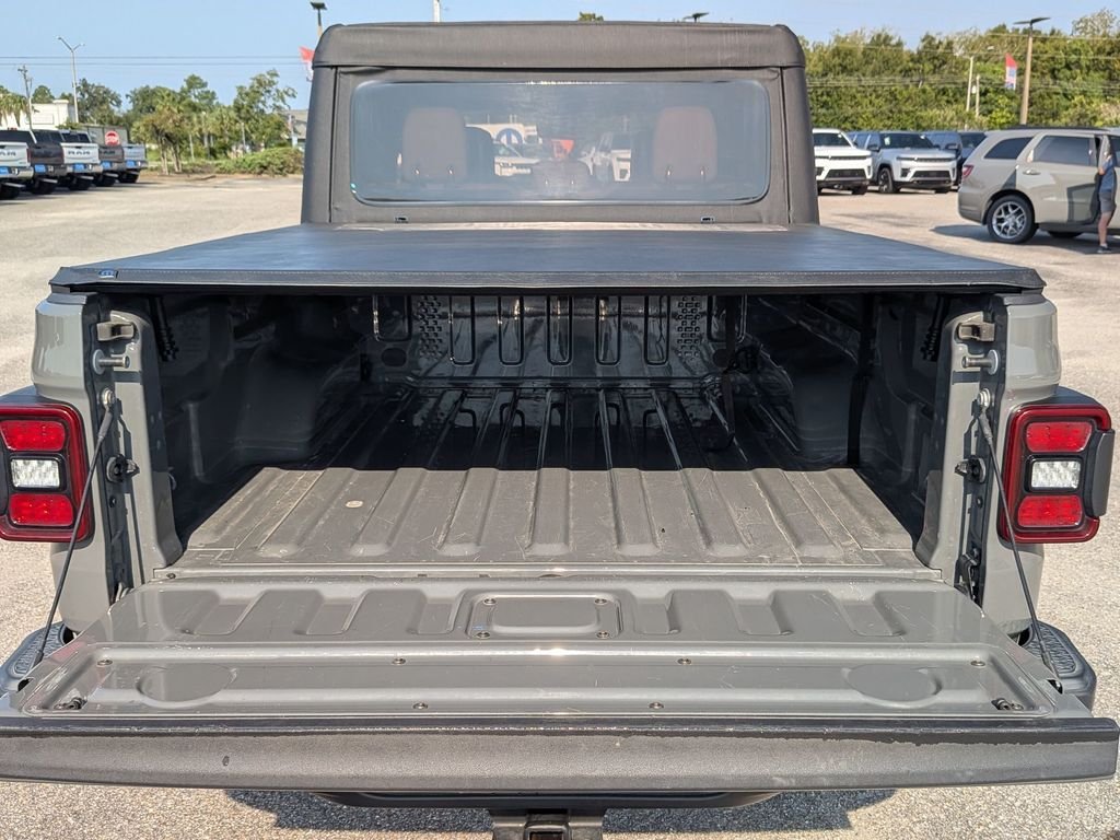 Used 2021 Gray Jeep Mojave image 35