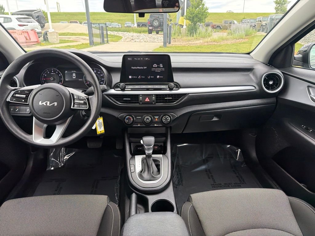 Used 2024 Black Kia LXS image 14