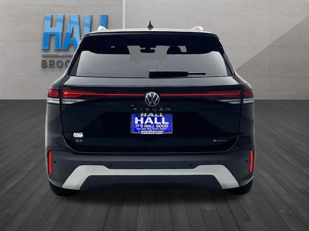 New 2026 Black Volkswagen 2.0T SE image 4