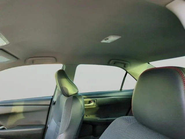 Used 2016 Black Toyota SE image 18