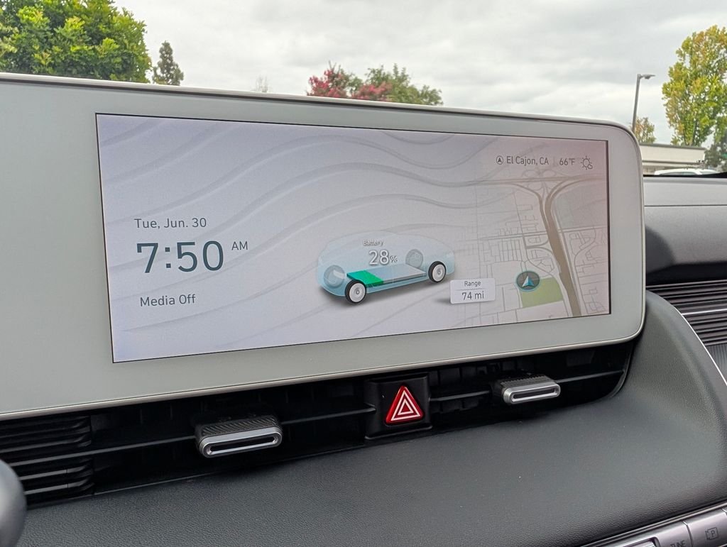 2024 Hyundai IONIQ 5 SE - Photo 20