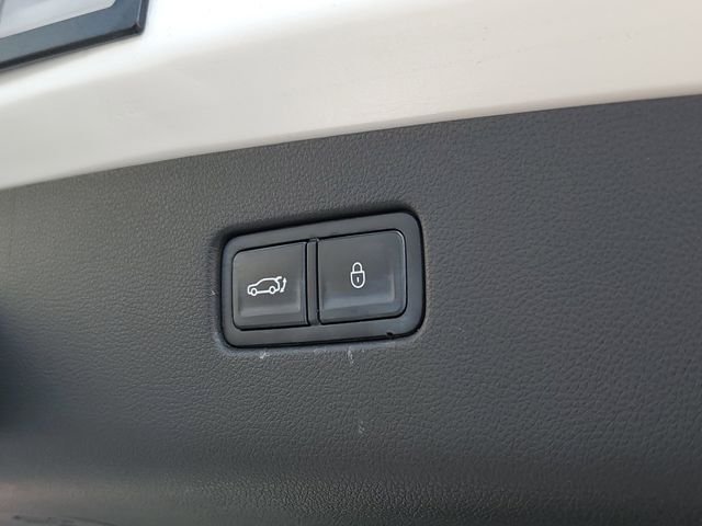 2025 GENESIS GV70 Standard - Photo 30