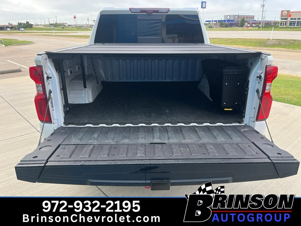 Used 2024 Iridescent Pearl Tricoat Chevrolet LTZ image 9