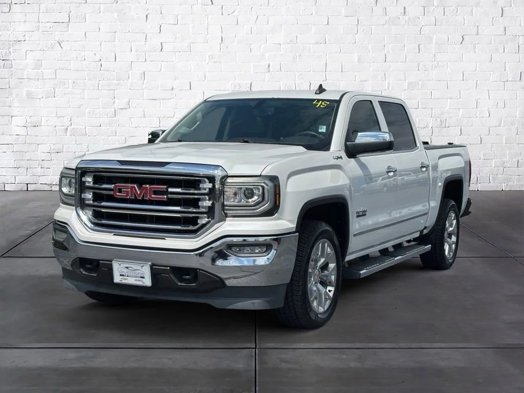 Used 2018 WHITE FROST TRICOAT GMC SLT image 2