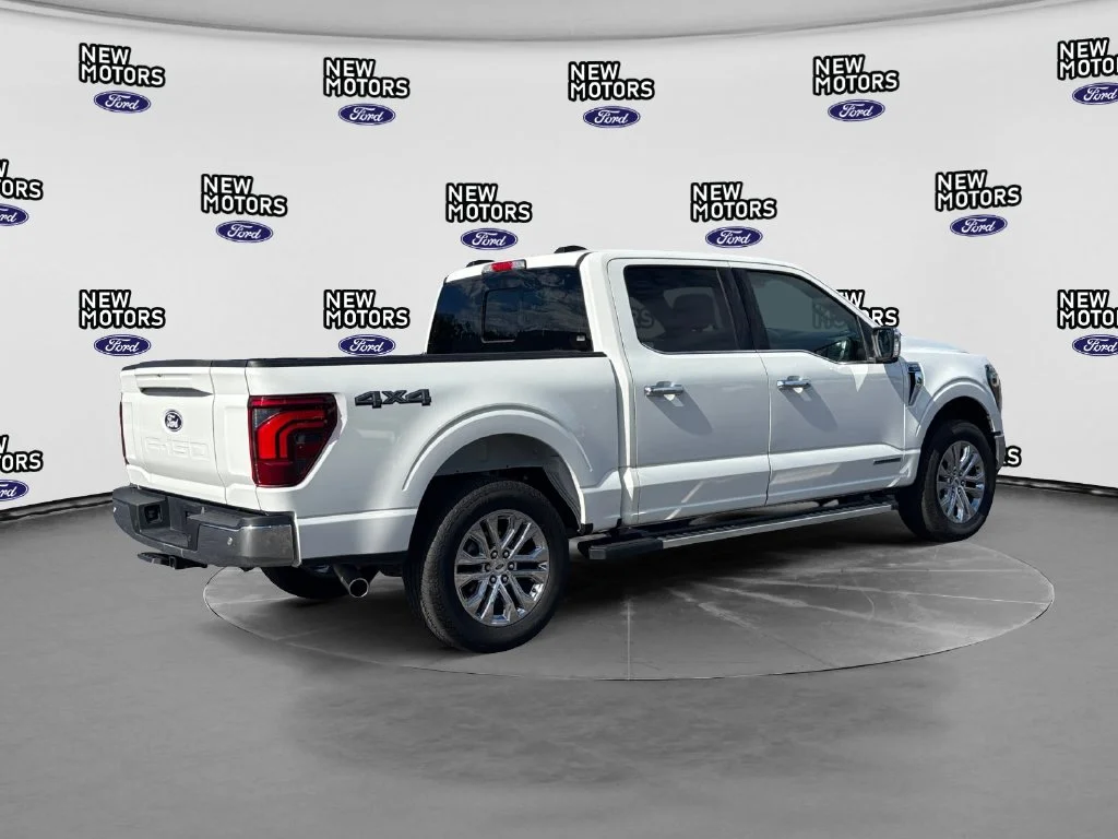Used 2024 White Metallic Ford Lariat image 5