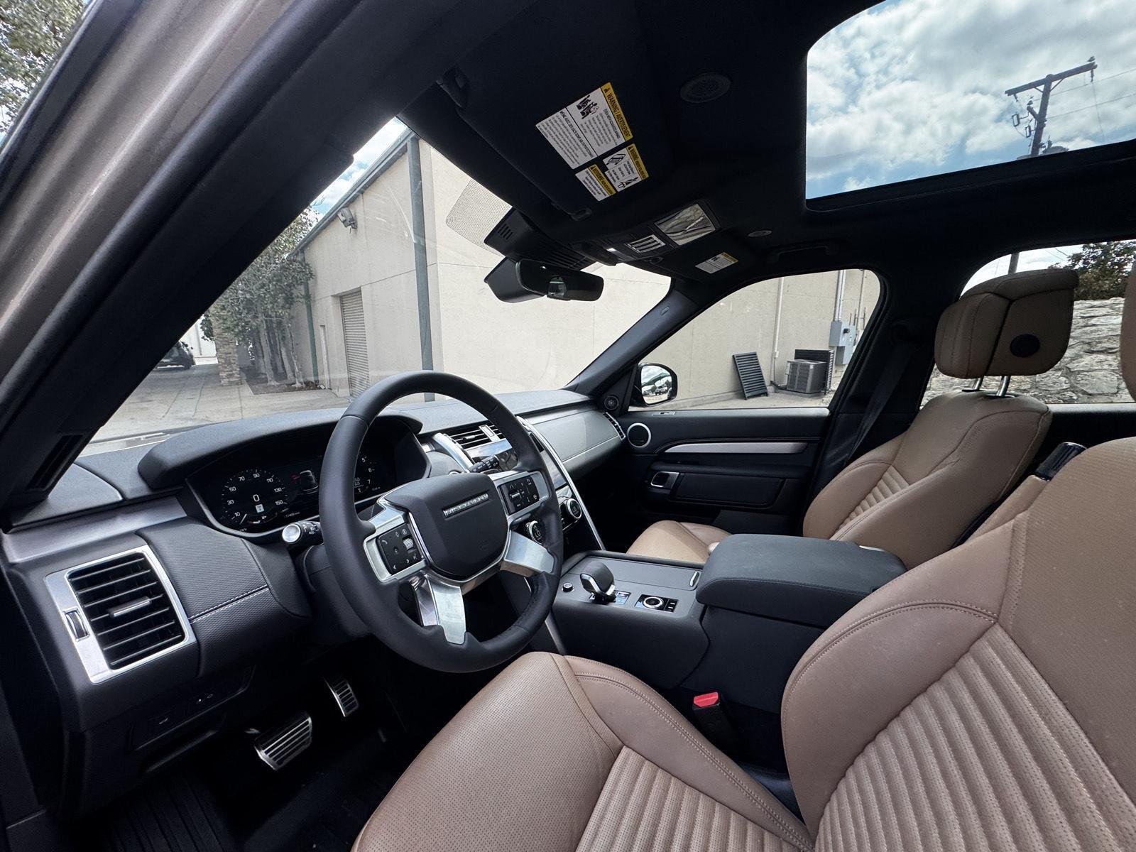 Used 2026 Lantau Bronze Land Rover Dynamic SE image 13