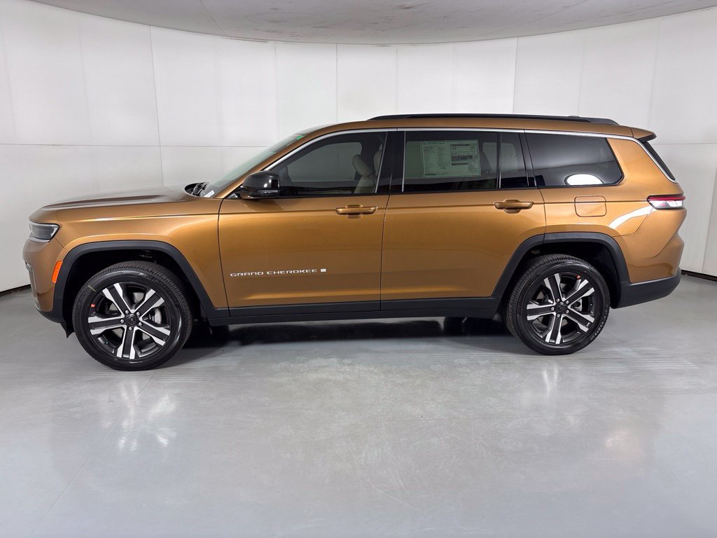 New 2027 Copper Shino Metallic Clearcoat Jeep Limited image 5