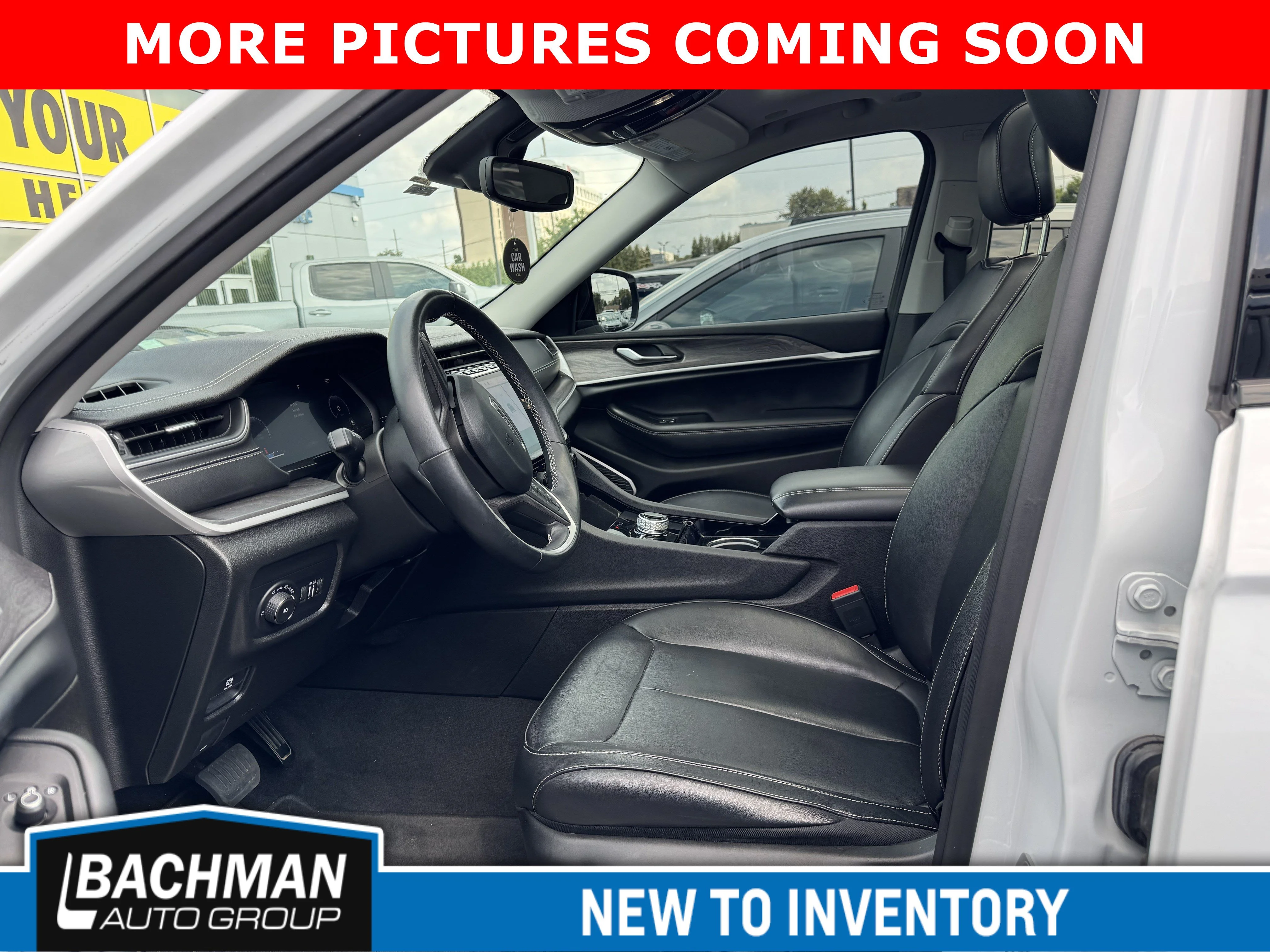 Used 2022 Bright White Clearcoat Jeep Limited image 6