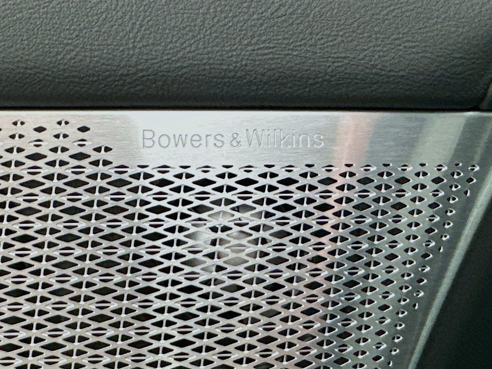 Used 2025 Denim Blue Metallic Volvo Twin Motor Performance Ultra image 18