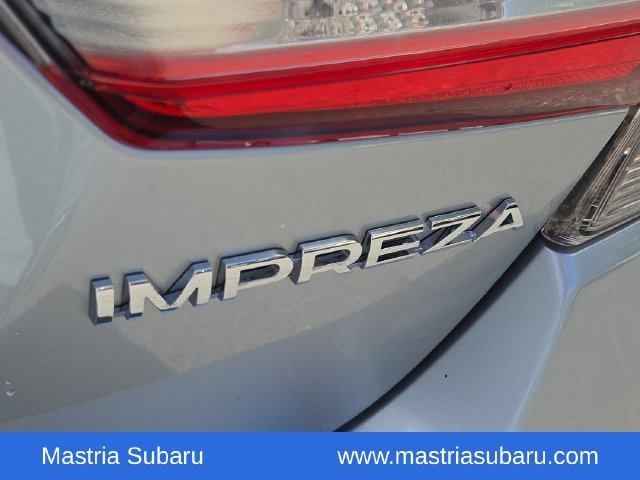 Used 2021 Ice Silver Metallic Subaru Premium image 5