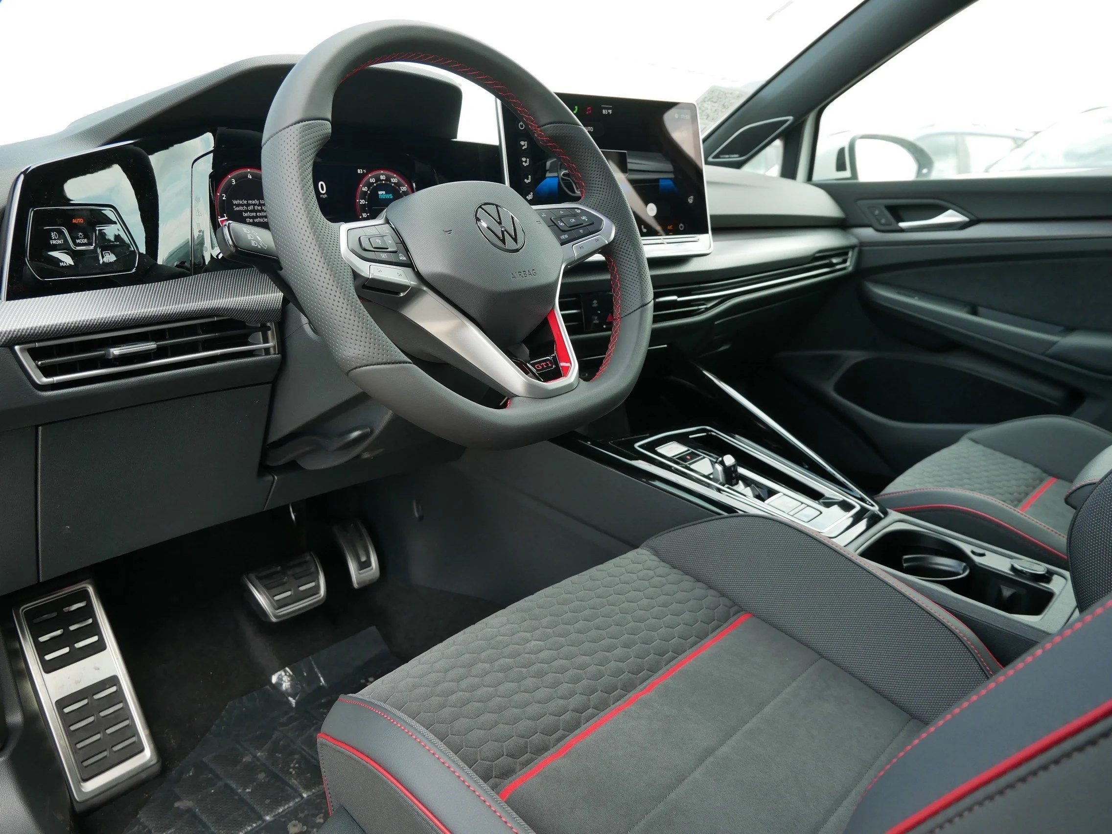 New 2026 Kings Red Metallic Volkswagen SE image 3