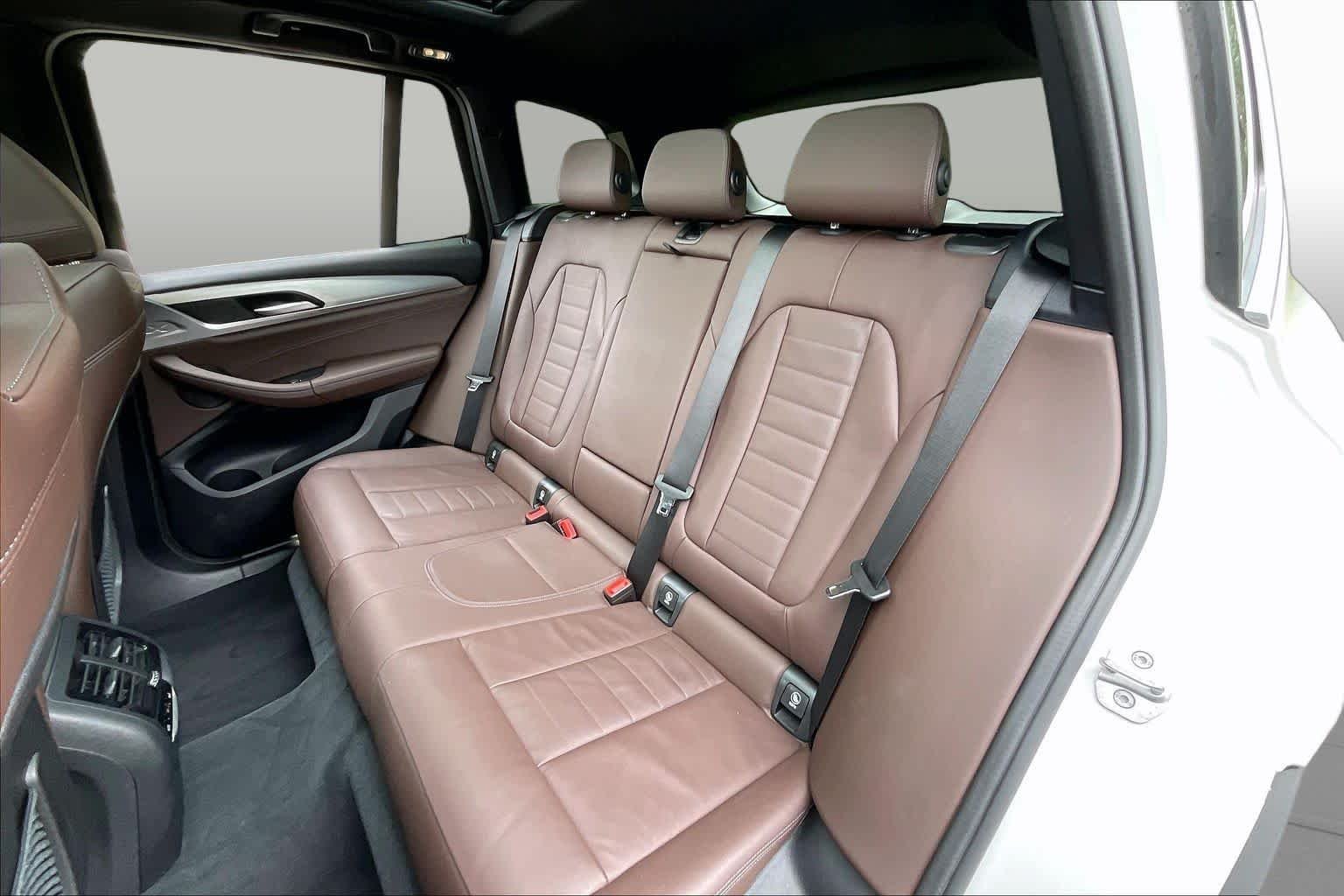 Used 2022 Mineral White Metallic BMW xDrive30i image 20