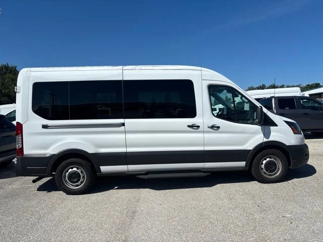 Used 2024 White Ford XL image 4