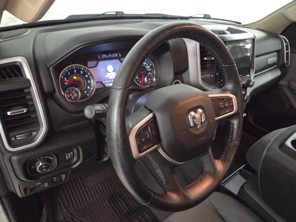 Used 2020 White Ram Big Horn/Lone Star image 18