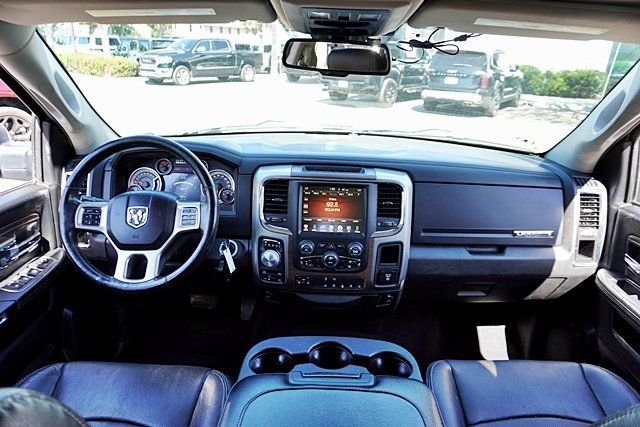 Used 2017 Silver Ram Laramie image 17