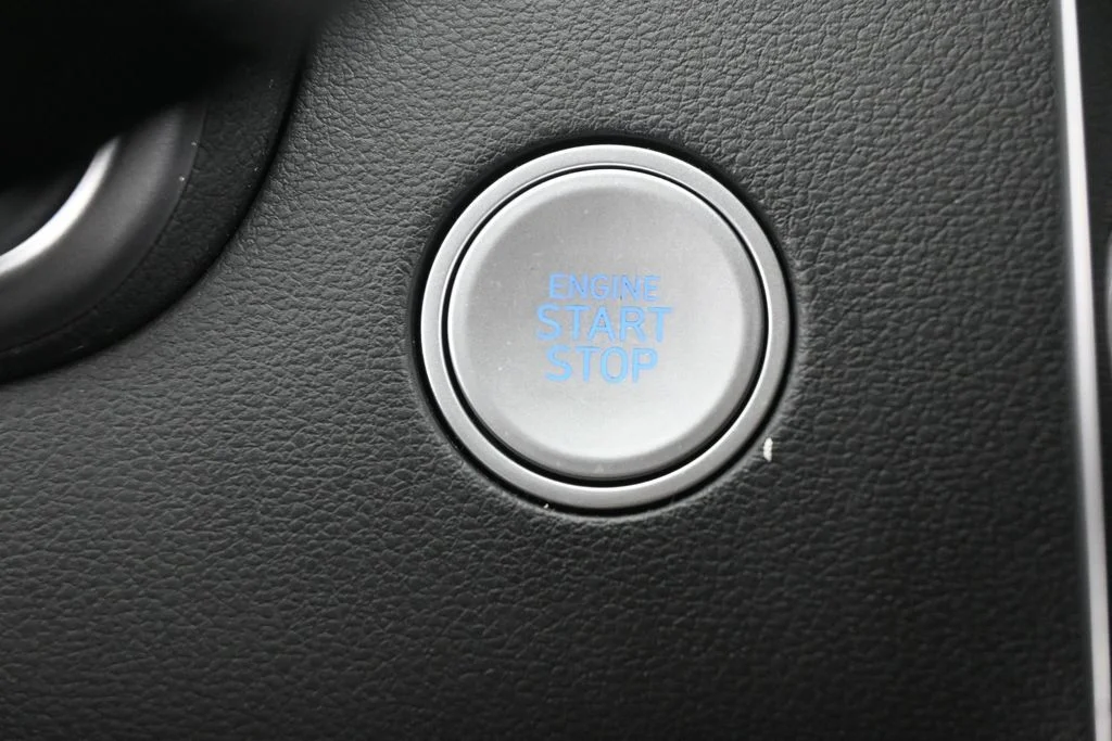 Used 2025 Cypress Gray Chevrolet RST image 27