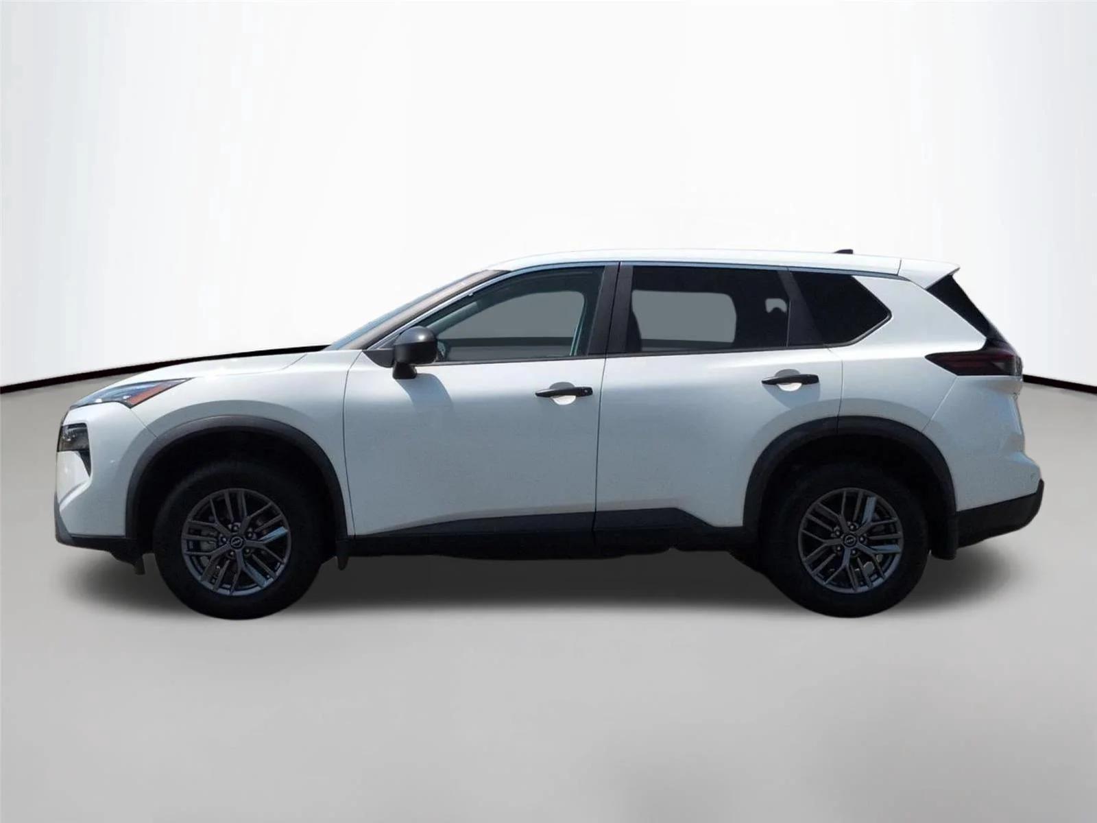 Used 2024 Glacier White Nissan S image 2
