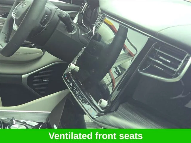 Certified Used 2023  Jeep Series III image 36