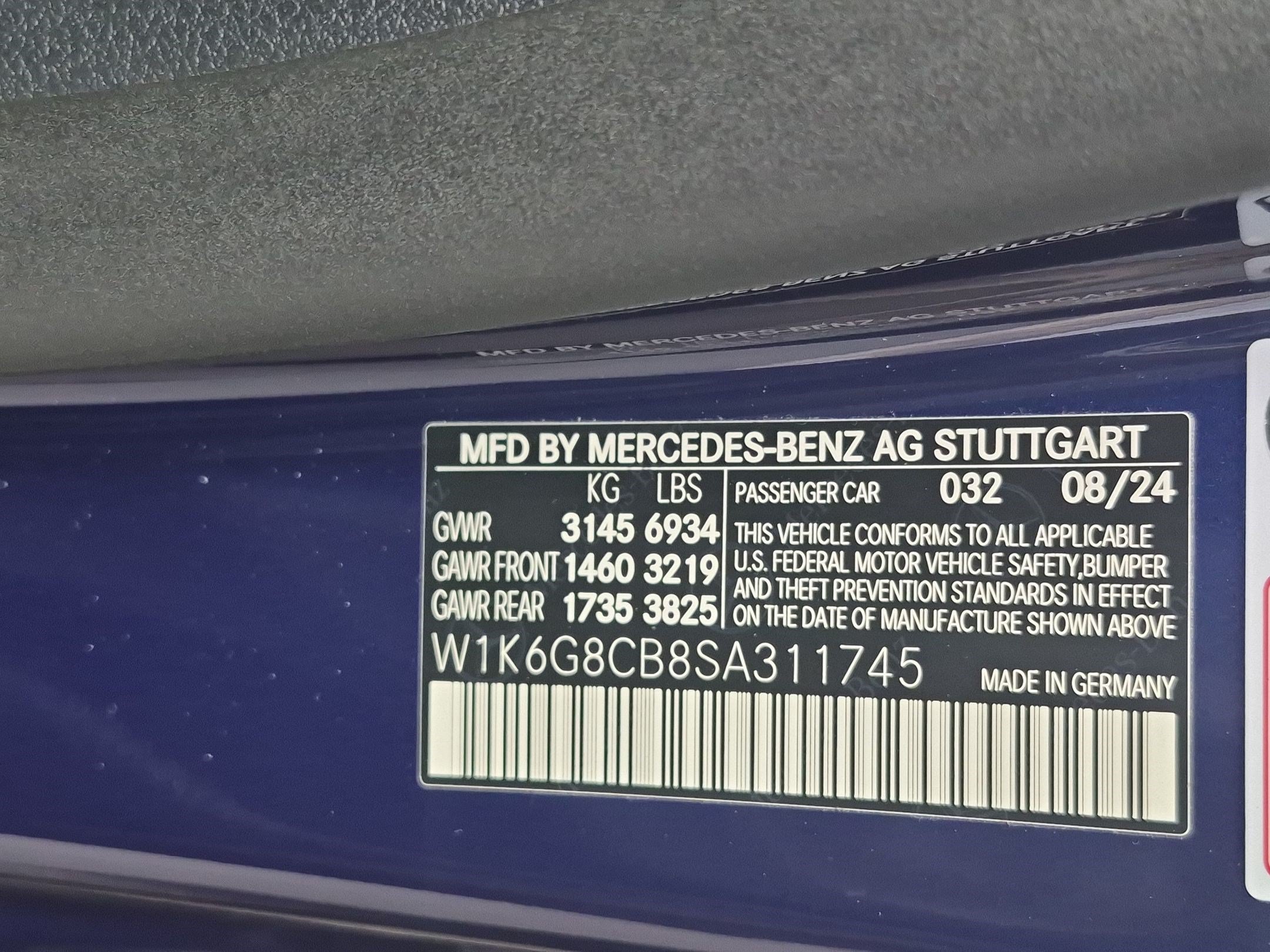 Certified Used 2025 MANUFAKTUR Signature Mystic Blue Metallic Mercedes-Benz AMG® S 63 E image 32