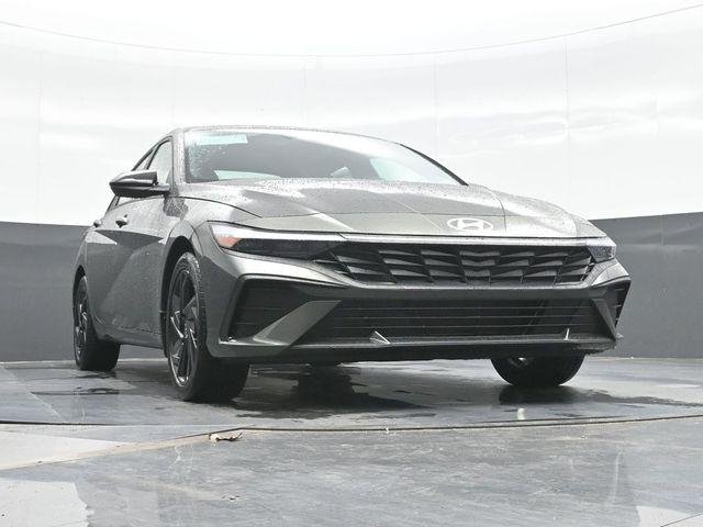 New 2026 Gray Hyundai SEL Sport Plus image 22