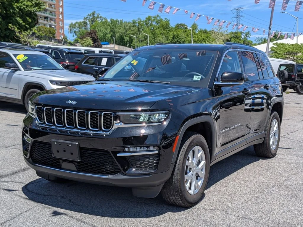 Used 2023 Black Jeep Limited image 1