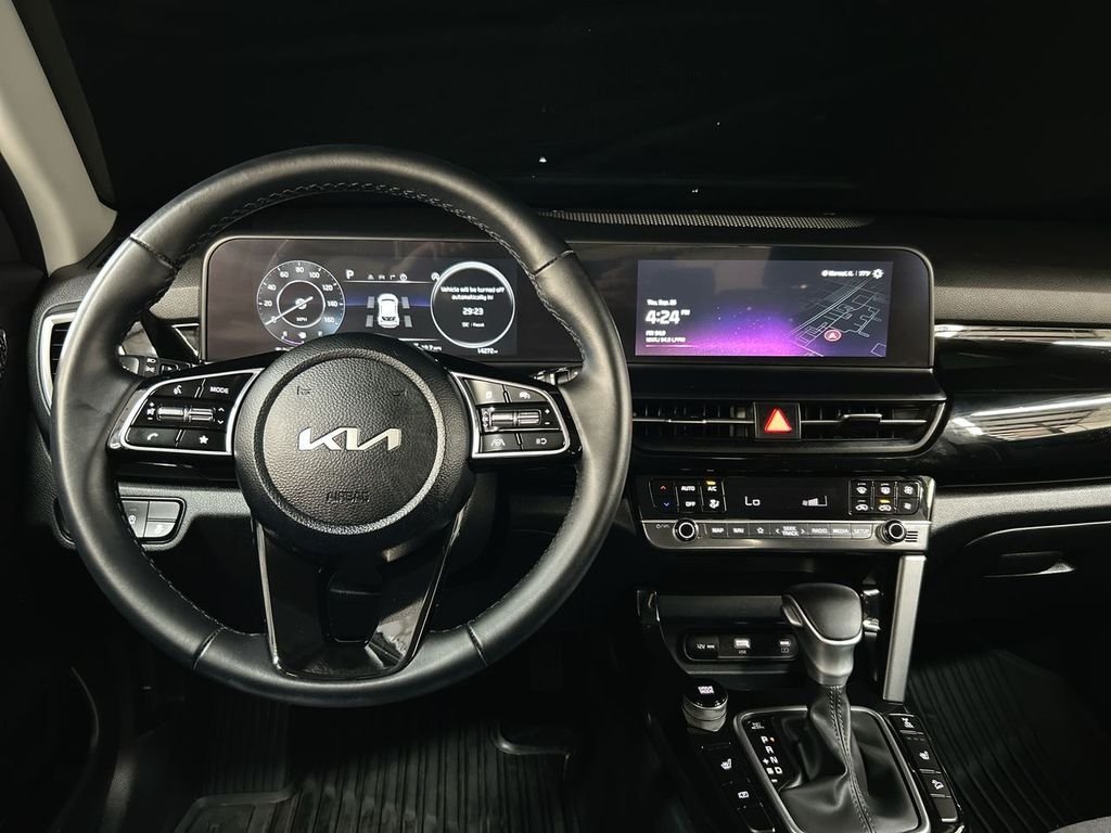 Used 2024 Blue / Black Kia S image 18